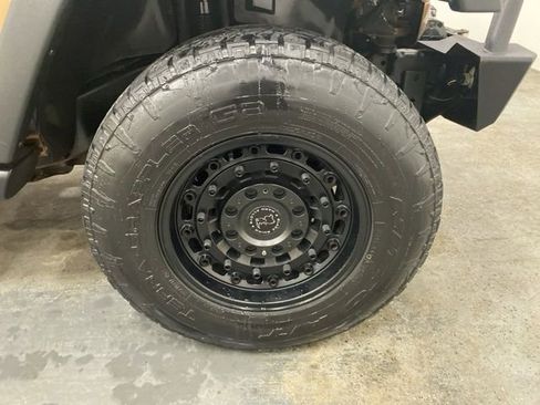 Used 2015 Jeep Wrangler Unlimited Sport AWD/4WD image 23