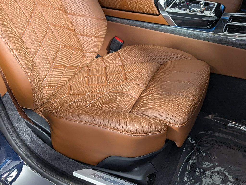 Certified 2023 BMW 740i RWD image 32