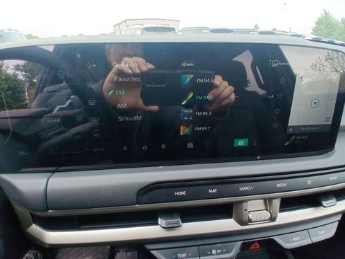 New 2027 Kia Telluride SX w/ Towing Package FWD image 16