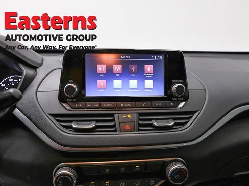 Used 2023 Nissan Altima 2.5 S FWD image 11