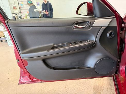 Used 2008 Chevrolet Impala LT w/ Luxury Edition Package image 18