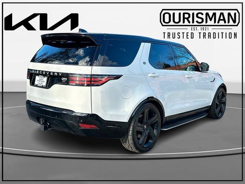 Used 2023 Land Rover Discovery Metropolitan Edition image 4