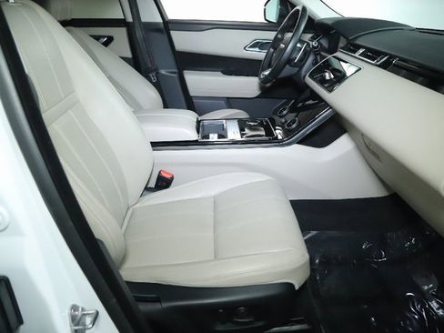 Used 2020 Land Rover Range Rover Velar R-Dynamic S image 29