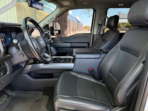 Used 2023 Ford F250 Lariat w/ Lariat Ultimate Package AWD/4WD image 13