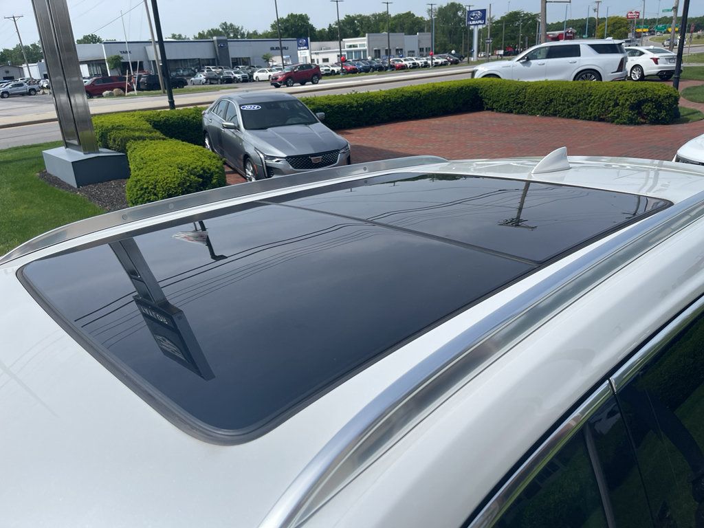 Used 2023 Cadillac XT4 Premium Luxury AWD/4WD image 13