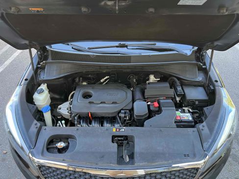 Used 2016 Kia Sorento FWD image 14