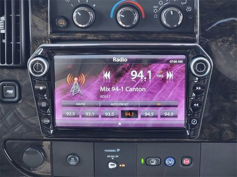 Used 2023 Chevrolet Express 2500 image 22