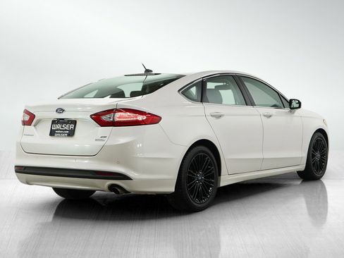 Used 2015 Ford Fusion SE w/ Equipment Group 202A image 5