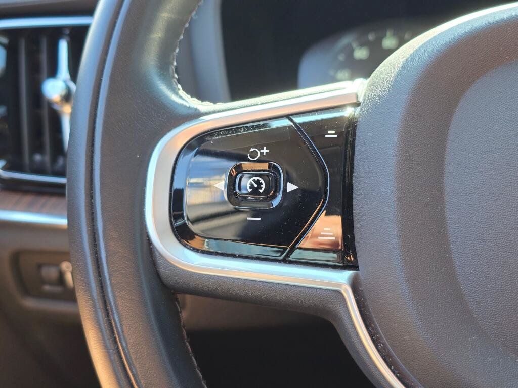 Used 2020 Volvo S60 T6 Inscription w/ Protection Package Premier AWD/4WD image 18