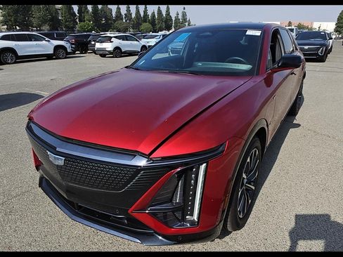 Used 2025 Cadillac Lyriq Sport AWD/4WD image 1
