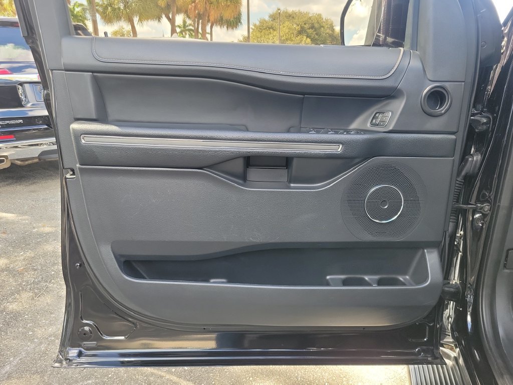 Used 2024 Ford Expedition Max XLT AWD/4WD image 18