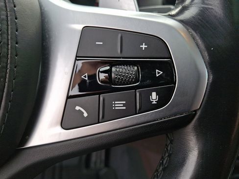 Used 2022 BMW M550i xDrive w/ Premium Package image 22