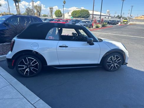 Used 2026 MINI Cooper S FWD image 9