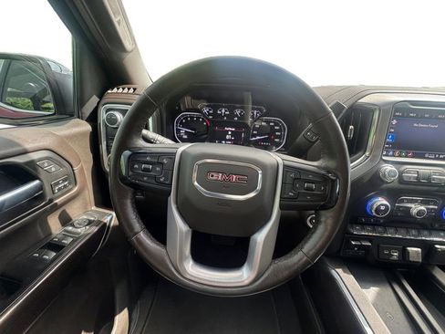 Used 2021 GMC Sierra 1500 SLT RWD image 14