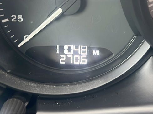 Certified 2025 Porsche Macan S AWD/4WD image 31