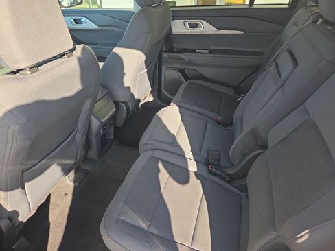 New 2026 Ford Explorer Active image 13