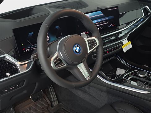 New 2026 BMW X5 xDrive50e w/ M Sport Package image 16
