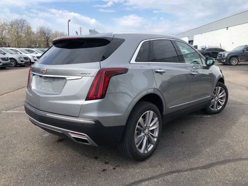 Used 2024 Cadillac XT5 Premium Luxury w/ LPO, Floor Liner Package FWD image 3