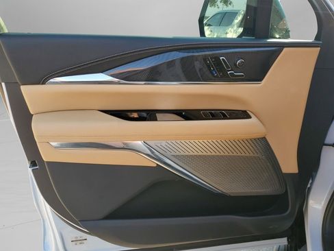 New 2026 Cadillac Escalade IQ Sport 2 w/ LPO, ONYX Package AWD/4WD image 30