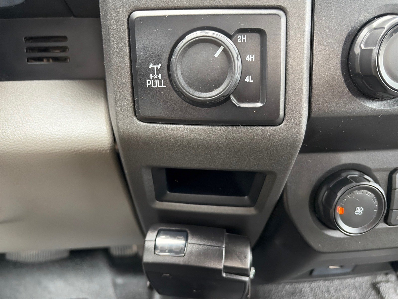 Used 2021 Ford F350 XL w/ Power Equipment Group AWD/4WD image 19