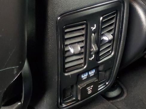 Used 2020 Jeep Grand Cherokee Limited image 33