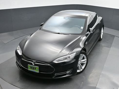 Used 2015 Tesla Model S 85D AWD/4WD image 32