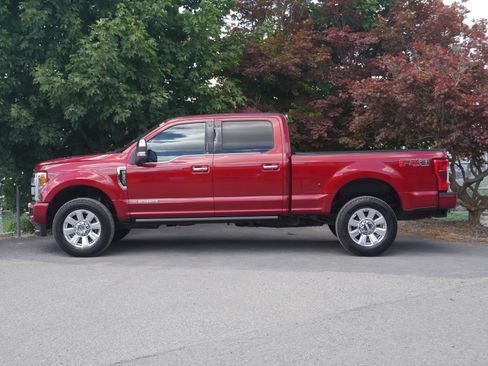 Used 2018 Ford F350 Platinum w/ Platinum Ultimate Package AWD/4WD image 16