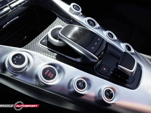 Used 2018 Mercedes-Benz AMG GT Roadster w/ Exclusive Interior Package image 40