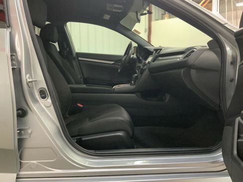 Used 2018 Honda Civic Sport image 26