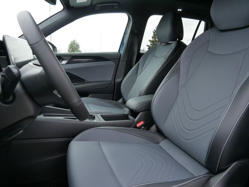 New 2026 Volkswagen Tiguan SE R-Line AWD/4WD image 4