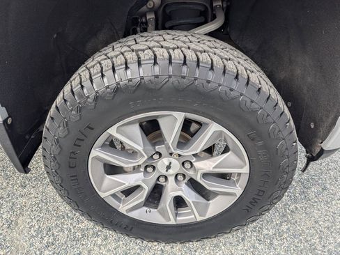 Used 2019 Chevrolet Silverado 1500 RST image 4