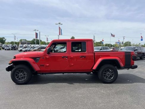 New 2025 Jeep Gladiator Sport AWD/4WD image 4