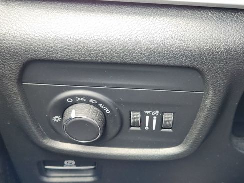 Used 2024 Jeep Grand Cherokee Altitude AWD/4WD image 20