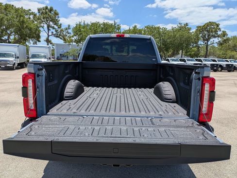 New 2026 Ford F250 Lariat w/ Black Appearance Package AWD/4WD image 23