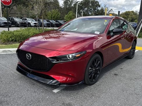 New 2026 MAZDA MAZDA3 Hatchback w/Premium Plus Pkg image 10
