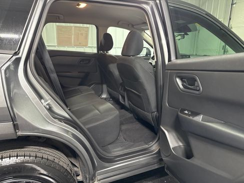 Used 2024 Nissan Rogue S AWD/4WD image 12
