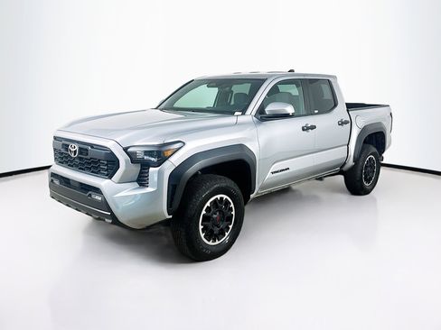 Used 2024 Toyota Tacoma TRD Off-Road AWD/4WD image 3