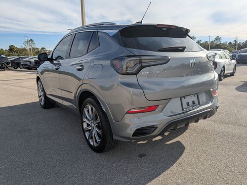 Used 2024 Buick Encore GX Avenir w/ Avenir Technology Package image 7