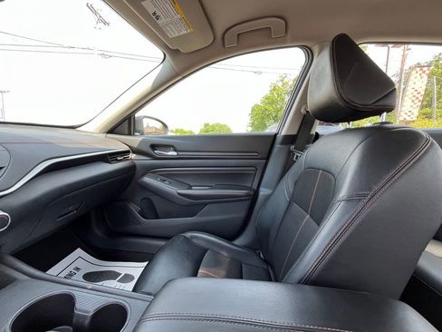 Used 2021 Nissan Altima 2.5 SR FWD image 18