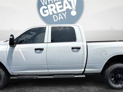 Used 2025 RAM 2500 Tradesman image 3