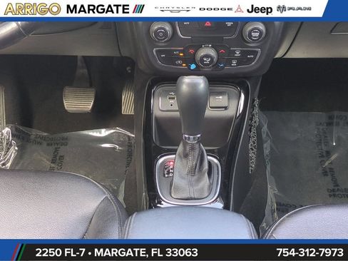 Used 2018 Jeep Compass Latitude w/ Popular Equipment Group FWD image 20