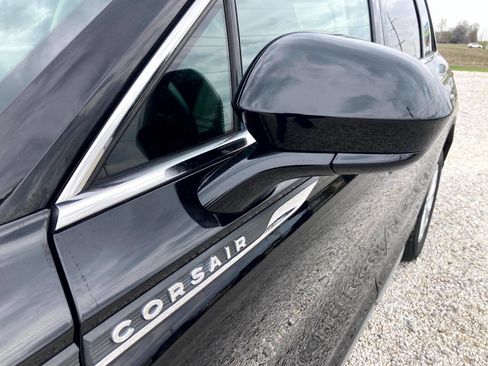 Used 2023 Lincoln Corsair Reserve image 4