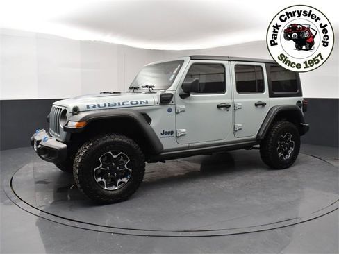 Used 2023 Jeep Wrangler Unlimited Rubicon 4xe image 3