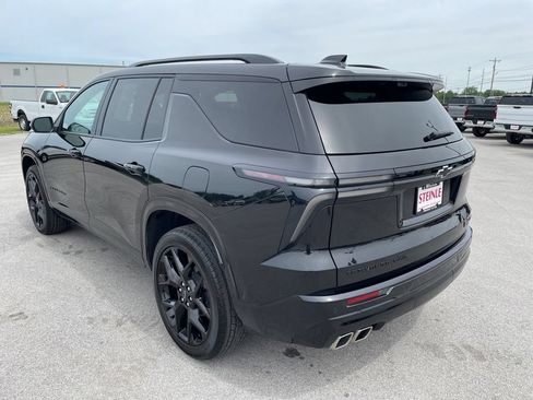 Used 2025 Chevrolet Traverse RS w/ LPO, Floor Liner Package AWD/4WD image 21
