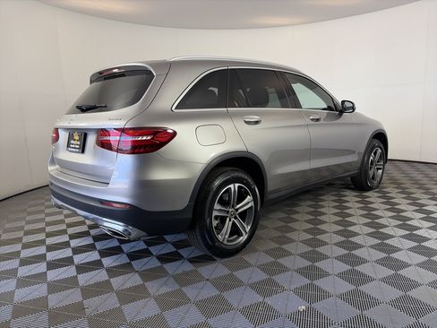 Used 2019 Mercedes-Benz GLC 300 4MATIC image 10