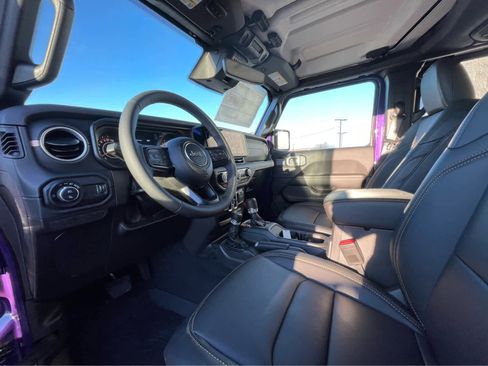 New 2026 Jeep Gladiator Sport image 2