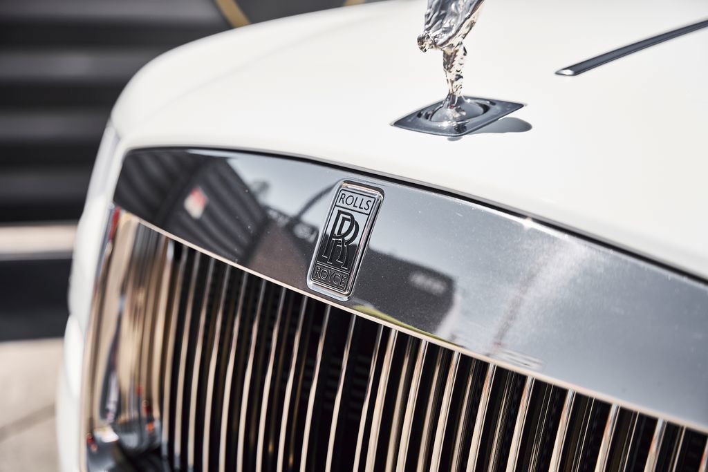 Used 2014 Rolls-Royce Wraith RWD image 9