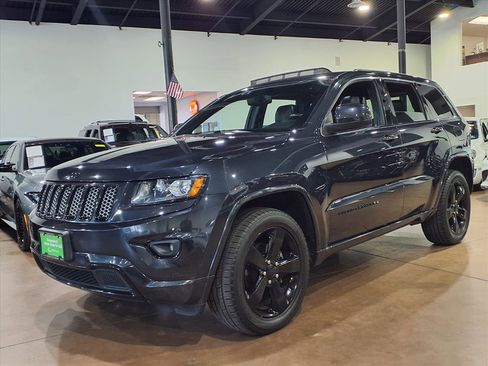 Certified 2015 Jeep Grand Cherokee Altitude image 3