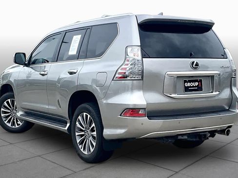 Used 2023 Lexus GX 460 Luxury w/ Accessory Package AWD/4WD image 10
