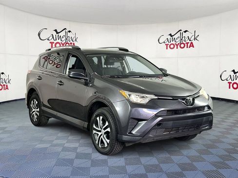 Used 2018 Toyota RAV4 LE w/ Carpet Mat Package FWD image 3
